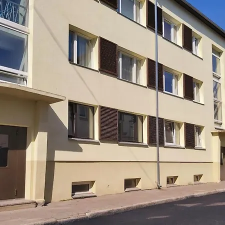 Nikolai 9 Centre Parnawa