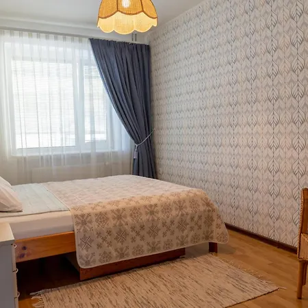 Nikolai 9 Centre * 派尔努