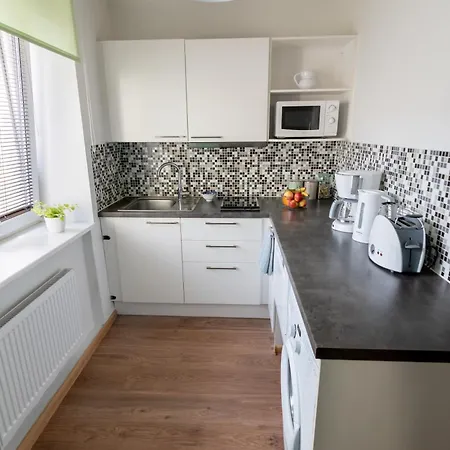 Nikolai 9 Centre Parnawa